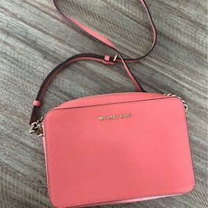 Michael Kors Coral cross body purse